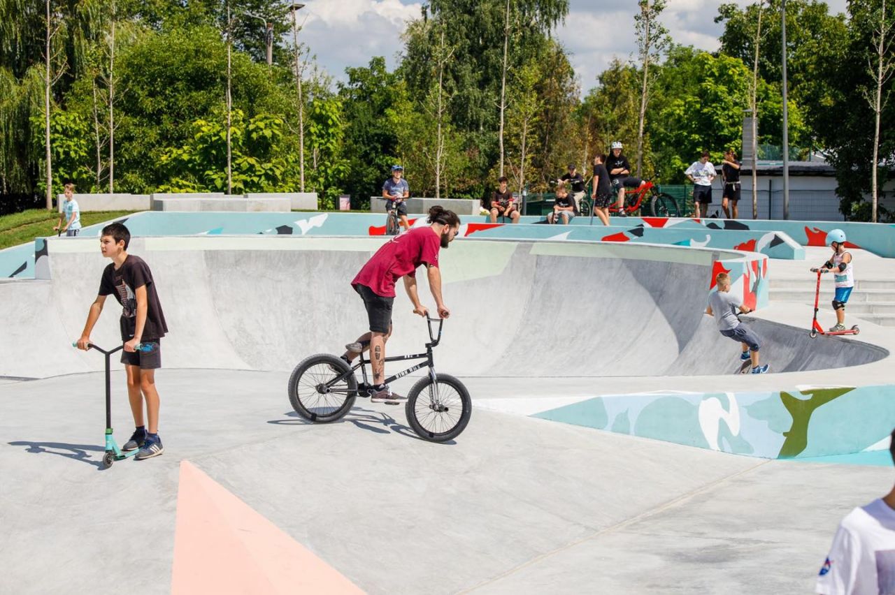 Skatepark-ul Rozelor e gata! Cum arată parcul pentru sporturi extreme? - FOTO