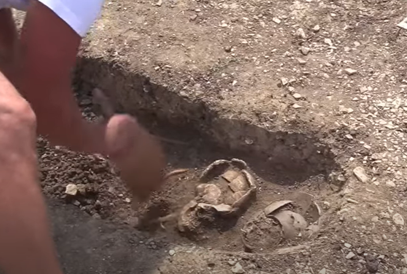 Mormite vechi de 6.000 de ani și un cimitir celtic, descoperite într-o comună din Cluj. VIDEO