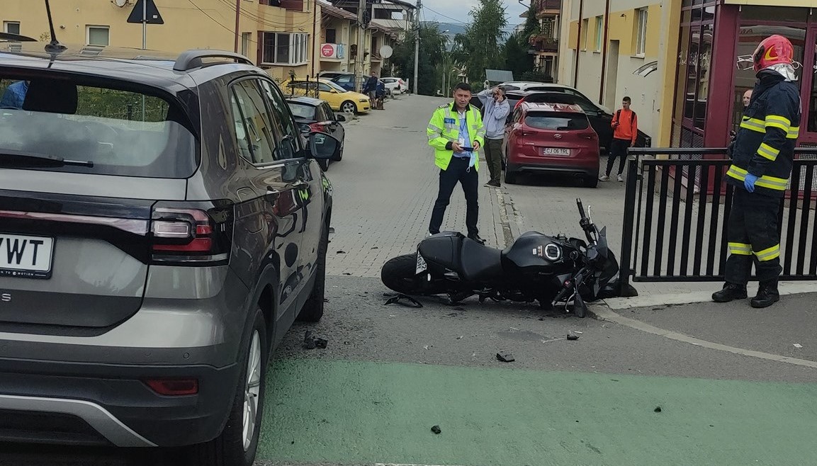 Accident grav pe strada Buna Ziua! Un motociclist, transportat de URGENTA la spital