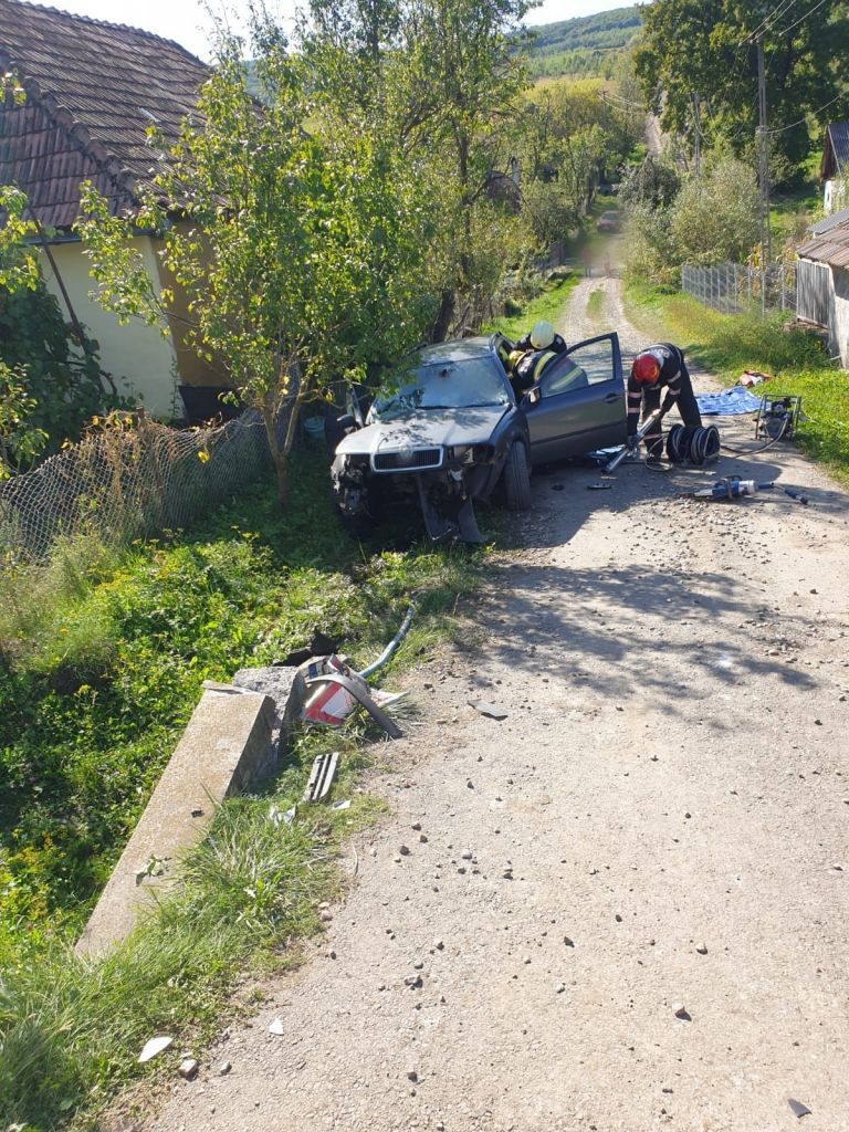 Accident MORTAL în Tioltur! Alte trei persoane, rănite