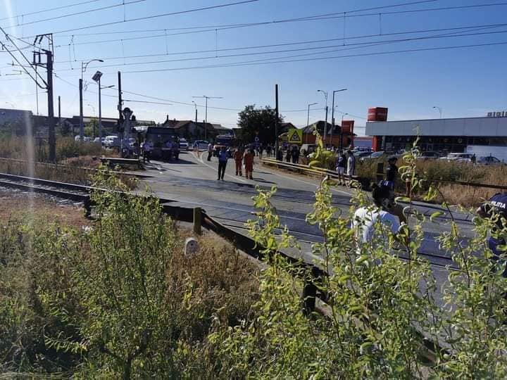 Bărbat din Cluj-Napoca, MORT după ce a fost LOVIT DE TREN pe calea ferată din Apahida