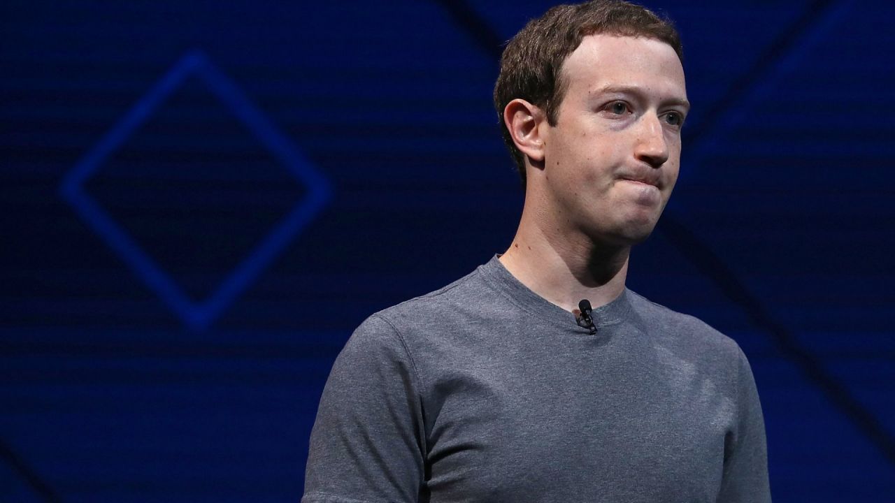 Fondatorul Facebook, Mark Zuckerberg, a PIERDUT 7 miliarde de dolari în doar câteva ore