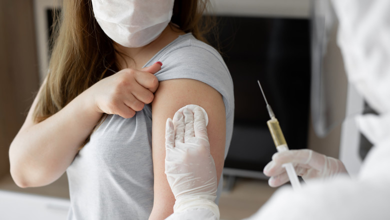 De când se pot românii vaccina GRATUIT antigripal? Vezi ce categorii de persoane au prioritate