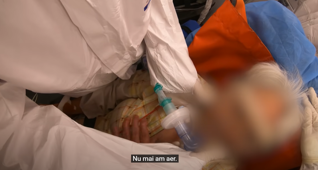 VIDEO. Intervenție SMURD la un caz de Covid-19 în Cluj-Napoca. Chinul prin care trece o femeie cu formă gravă