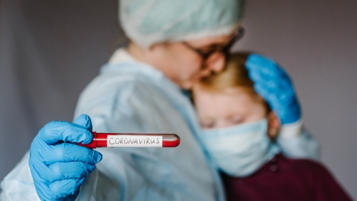 Doi copii au MURIT infectați cu COVID-19, în ultimele 24 de ore. Peste 15.000 de cazuri noi în România.