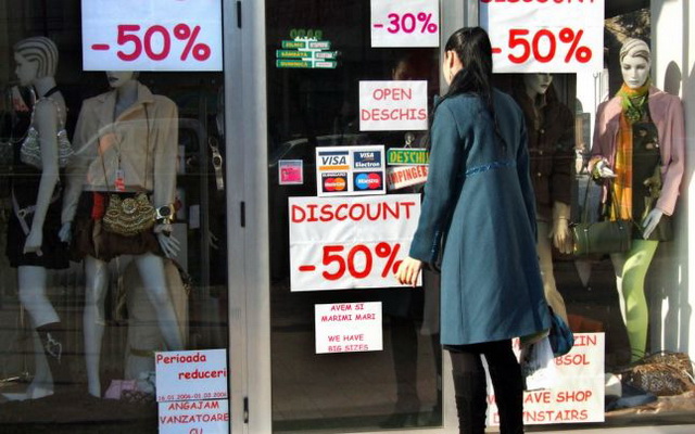 Amenzi usturătoare pentru magazinele care au oferit „reduceri speciale” false de Black Friday