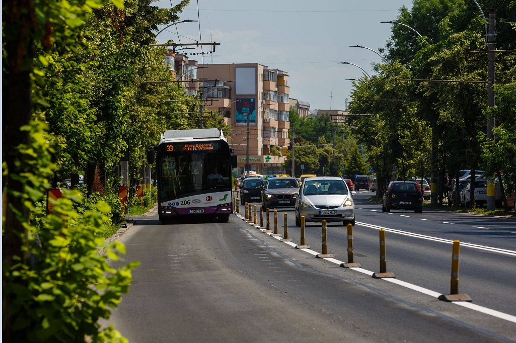 Taxi-urile vor circula DOAR pe banda de autobuz de pe Bulevardul Nicolae Titulescu și strada Regele Ferdinand
