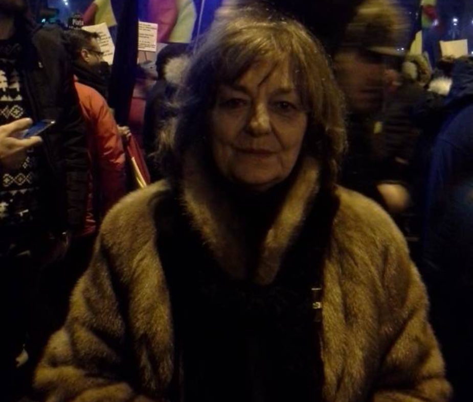 Ana Blandiana: Mă simt profund umilită pentru sutele de ore petrecute în Piața Victoriei