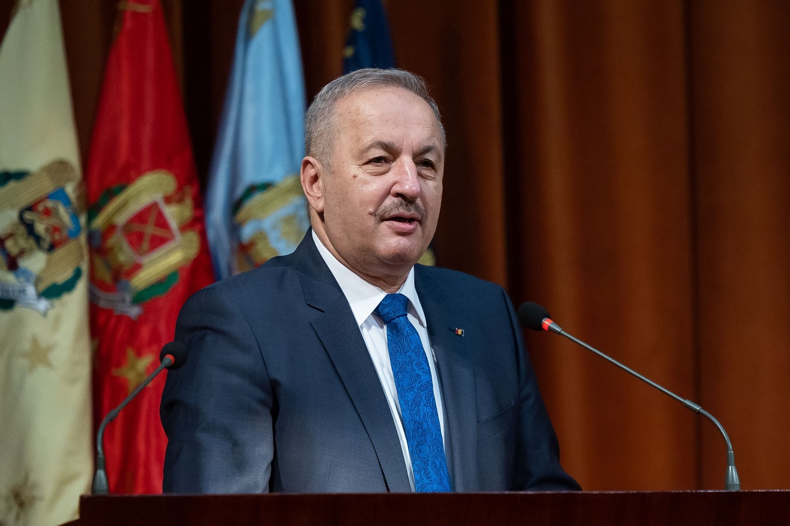 Vasile Dîncu, ministrul Apărării, a transmis miercuri un mesaj cu ocazia Zilei Naționale a României.