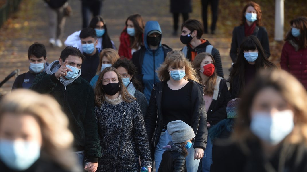 Valul 5 al pandemiei COVID-19 lovește România