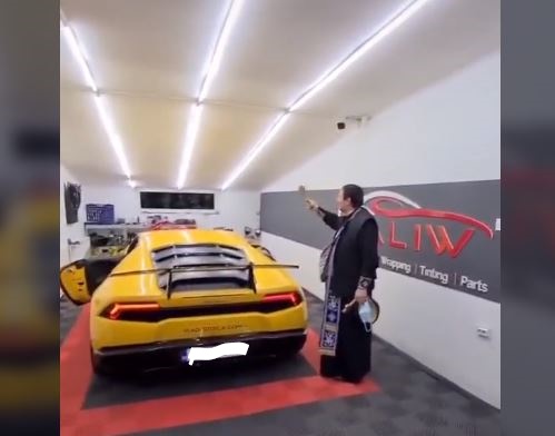 Preot, chemat să sfințească un Lamborghini: „Omul mă roagă să-i sfinţesc şi maşina. Există o rugăciune specială” VIDEO