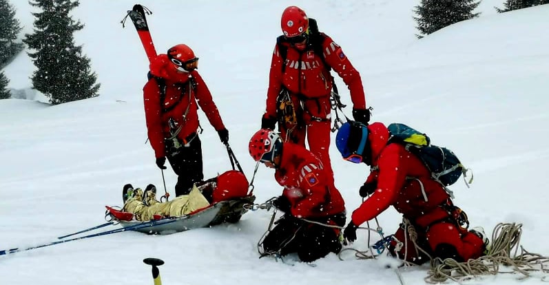 Accidentări în weekend, pe pârtiile de schi din Cluj.
