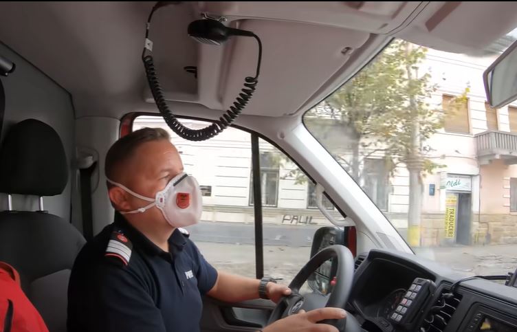 Cum reușește șoferul SMURD să evite accidentele? Paramedic din Cluj: „Te duce la urgență repede și în siguranță” VIDEO