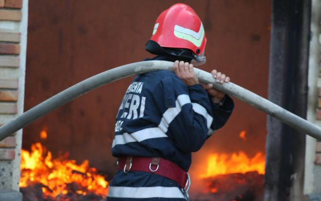 Incendiu la o casă din Vultureni, Cluj. Foto: Arhivă.
