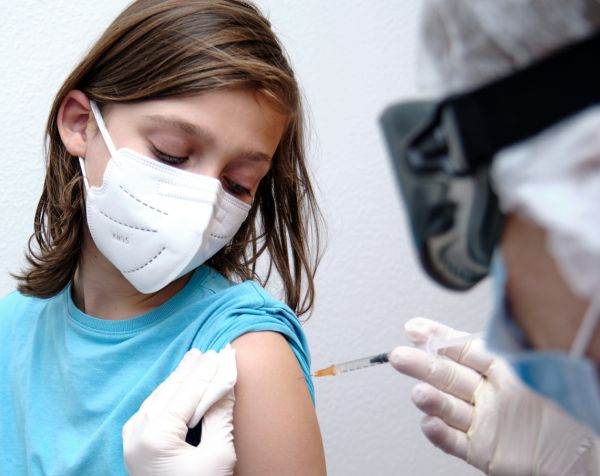 Peste 600 de copii cu vârste între 5 și 11 ani, vaccinați anti-COVID în Cluj! Care sunt centrele dedicate copiilor?