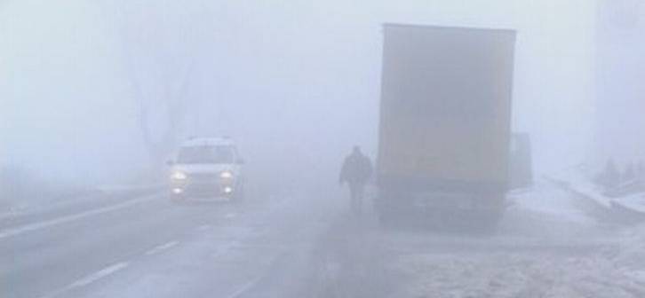 Atenție șoferi! COD GALBEN de ceață în Cluj. Vizibilitatea pe drumuri, scăzută