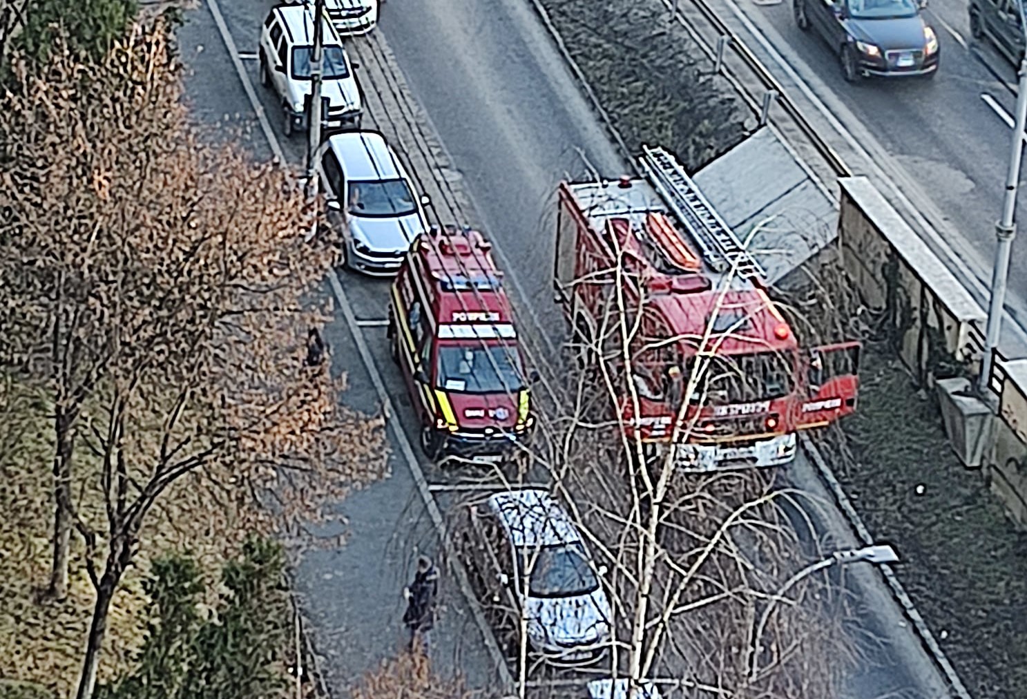 Tentativă de SINUCIDERE pe Calea Florești din Cluj-Napoca. Persoana a fost transportată la spital