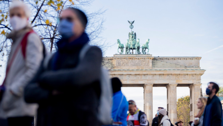 Germania plănuieşte relaxarea restricţiilor de călătorie legate de COVID-19