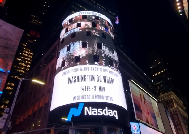 Mesajul „MI-E DOR DE TINE” a călătorit din Cluj până pe ecranele din Times Square