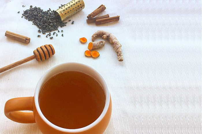 Ceaiul care previne răceala și gripa. Te ajută să slăbești și menține oasele sănătoase