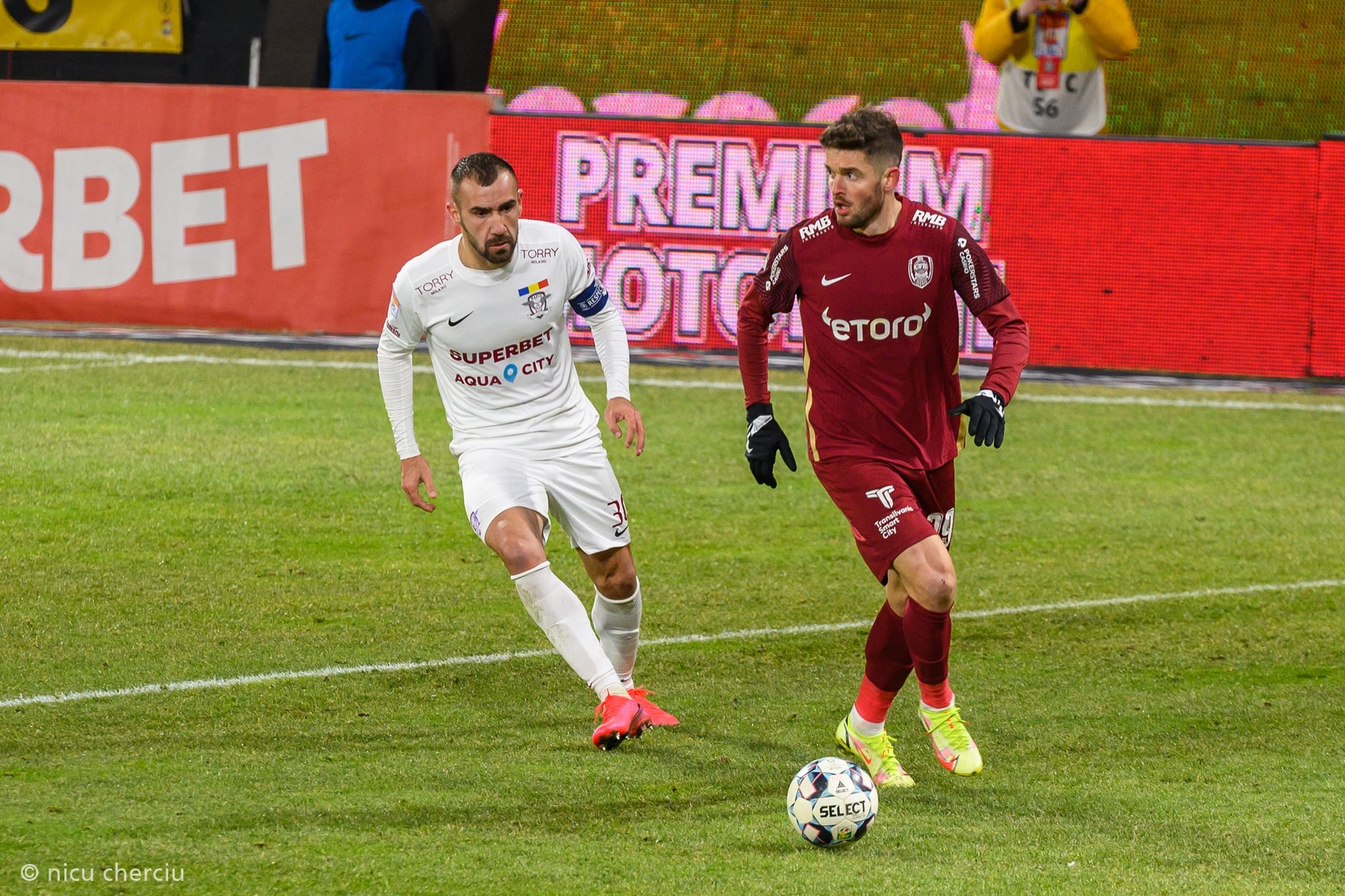 Sergiu Buș, accidentat, ratează meciul cu Farul. Sursă foto: Facebook CFR Cluj