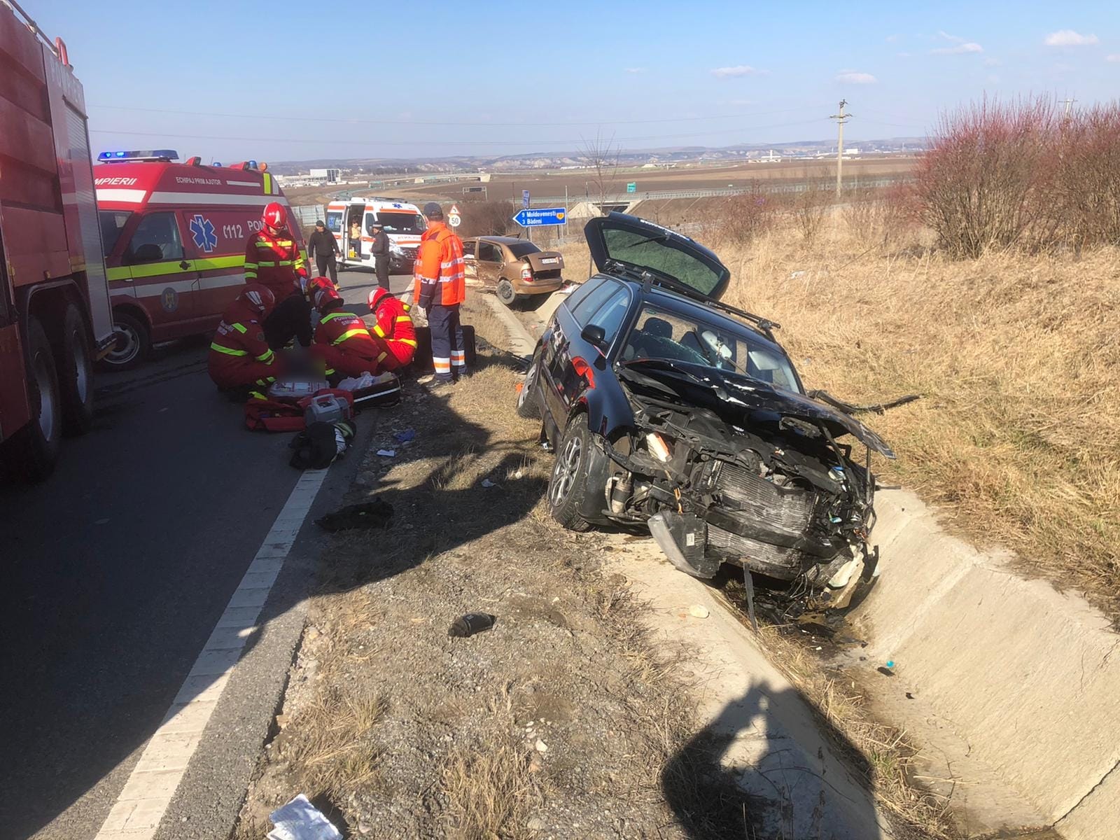 Accident GRAV la ieșirea din Turda! UPDATE: Un bărbat a murit, două femei au ajuns la spital/ foto: ISU Cluj