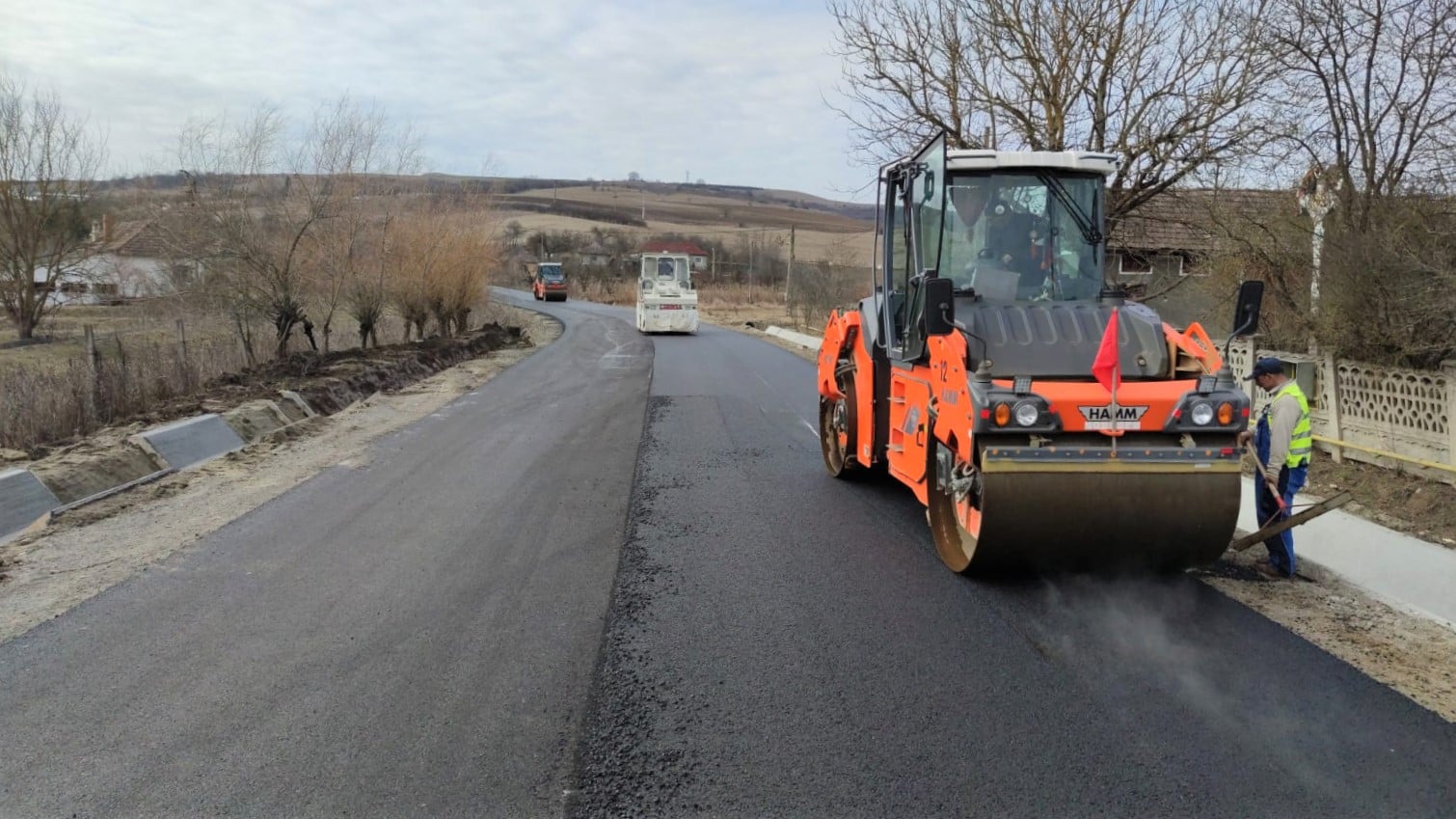 Drumuri județene, asfaltate prin programul „Anghel Saligny”. Foto: Facebook/ Consiliul Județean Cluj.