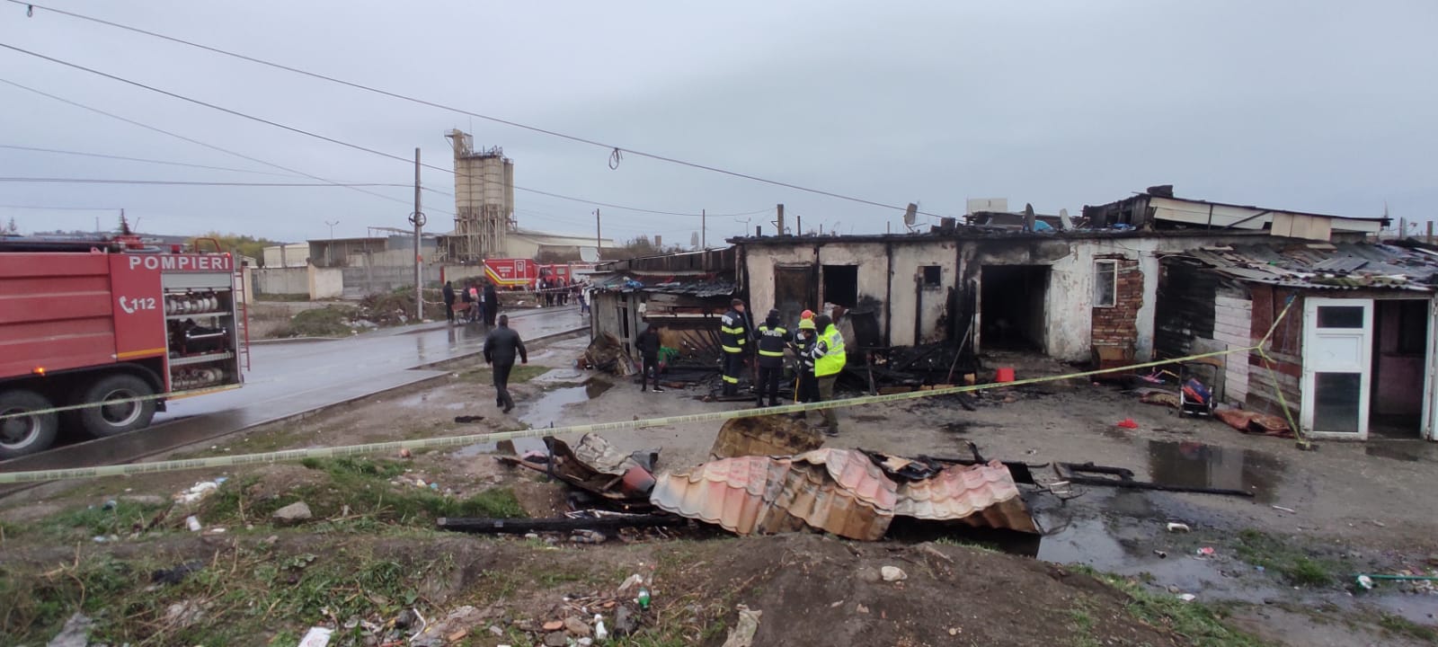 TRAGEDIE în Turda! Patru copii şi doi adulţi au murit în urma unui incendiu