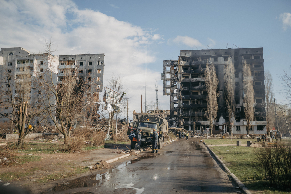 Borodyanka, regiunea Kiev, Ucraina. 08 Aprilie 2022: clădire distrusă după ocupație rusească a orașului/ foto: depositphoto.com