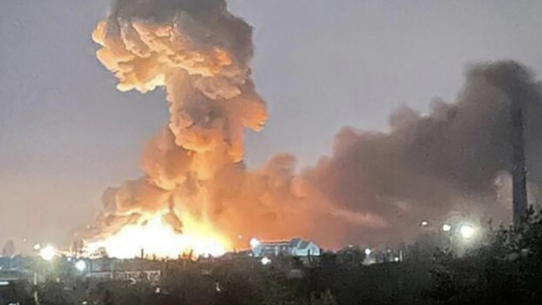 Noi explozii în Republica Moldova. Două turnuri de comunicaţie au fost aruncate în aer