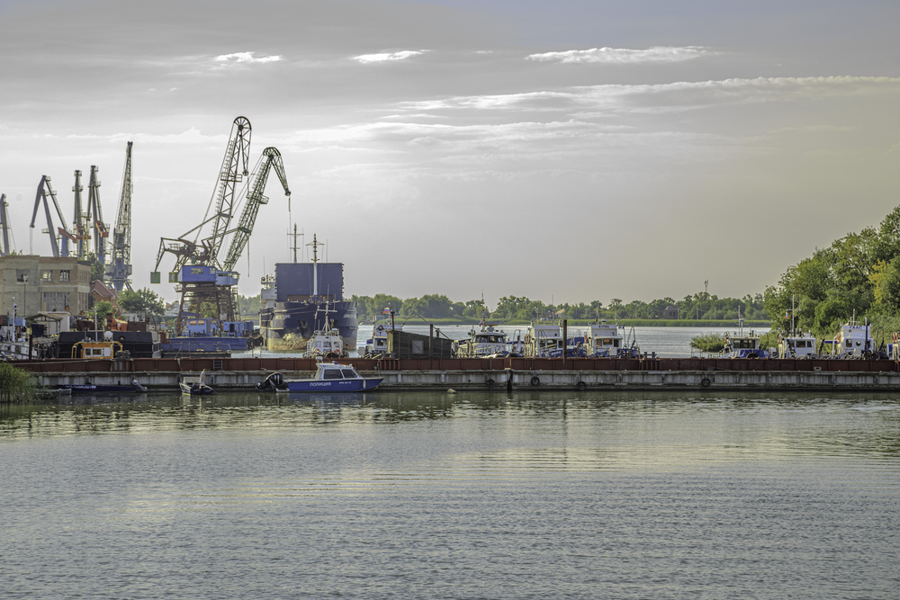 Porturile Mariupol, Berdiansk şi Skadovsk de la Marea Azov precum şi portul Herson de la Marea Neagră sunt închise „până la restabilirea controlului”/FOTO: depositphotos.com