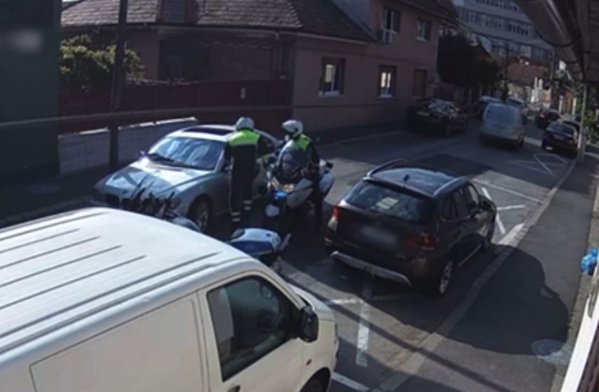 Un șofer beat a lovit două mașini în Mărăști în timp ce era urmărit de polițiști / Foto: IPJ Cluj
