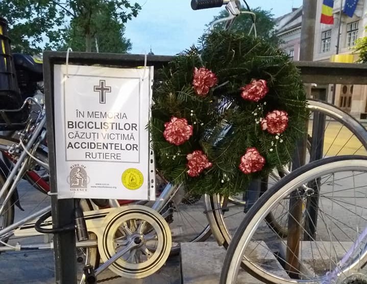 Clujul, un oraș în care pistele de biciclete sunt un pericol pentru șoferii pe două roți/ FOTO: Clubul de Cicloturism