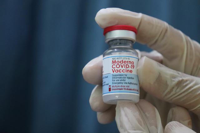 Rezultatele studiului i-au făcut pe directorii companiei americane să spere că acest vaccin va fi utilizat în cadrul unei campanii de vaccinare anti-COVID-19 în toamna acestui an/ Foto: pixabay.com