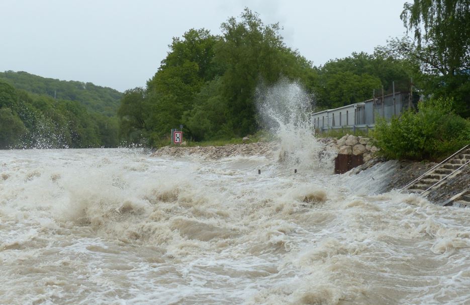Cod galben de inundații / Sursă foto: Institutul Național de Hidrologie și Gospodărie a Apelor - Facebook