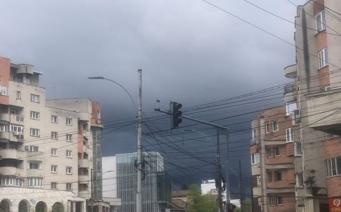 Cluj, sub COD GALBEN de vijelii, ploi torențiale și izolat grindină / Foto: monitorulcj.ro