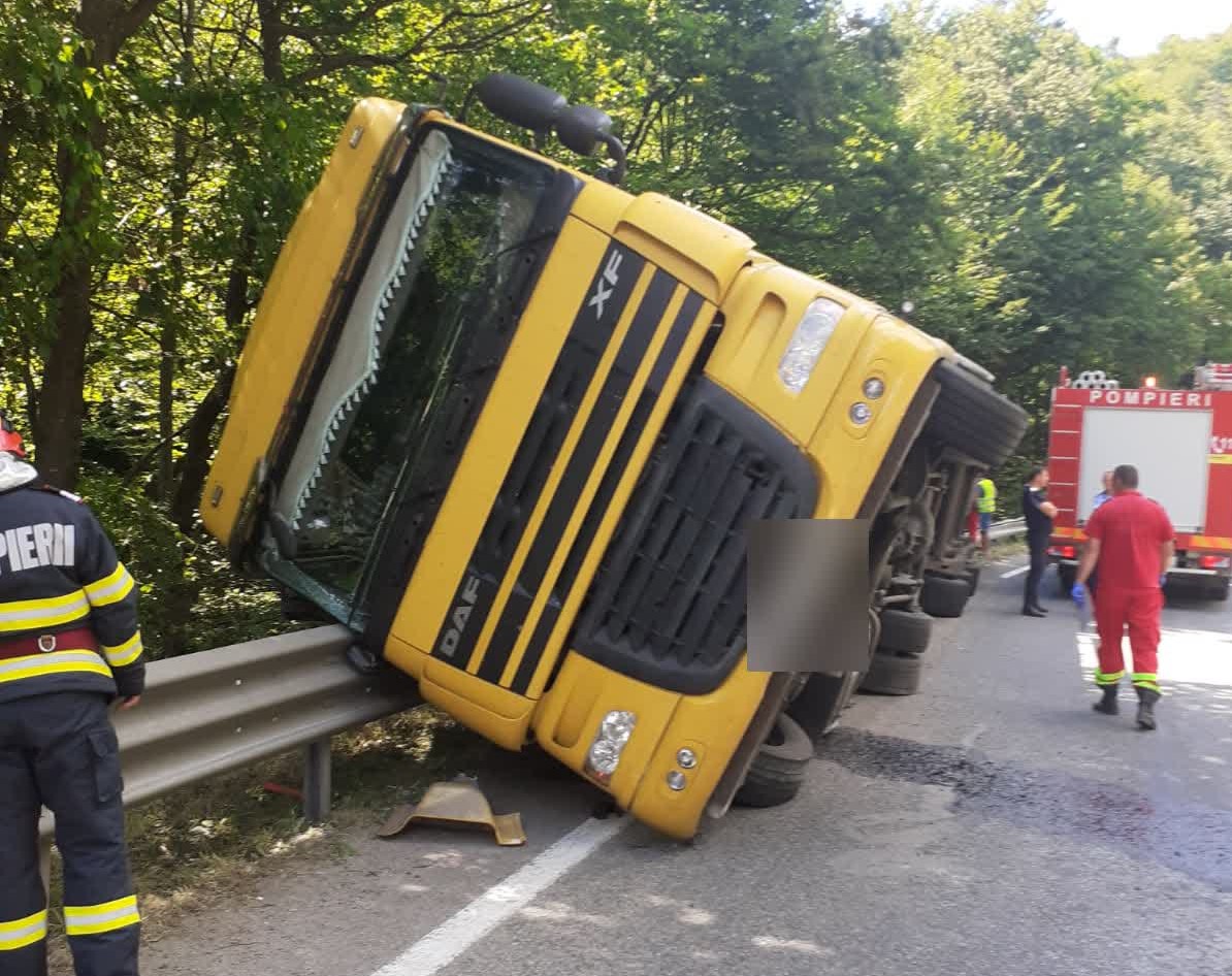Un accident a avut loc, vineri după-masa, în localitatea Bucea, județul Cluj/ Foto: ISU Cluj
