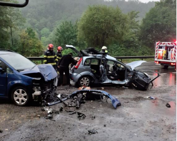 Accident MORTAL la ieșire din Ciucea spre Cluj-Napoca / Foto: ISU Cluj