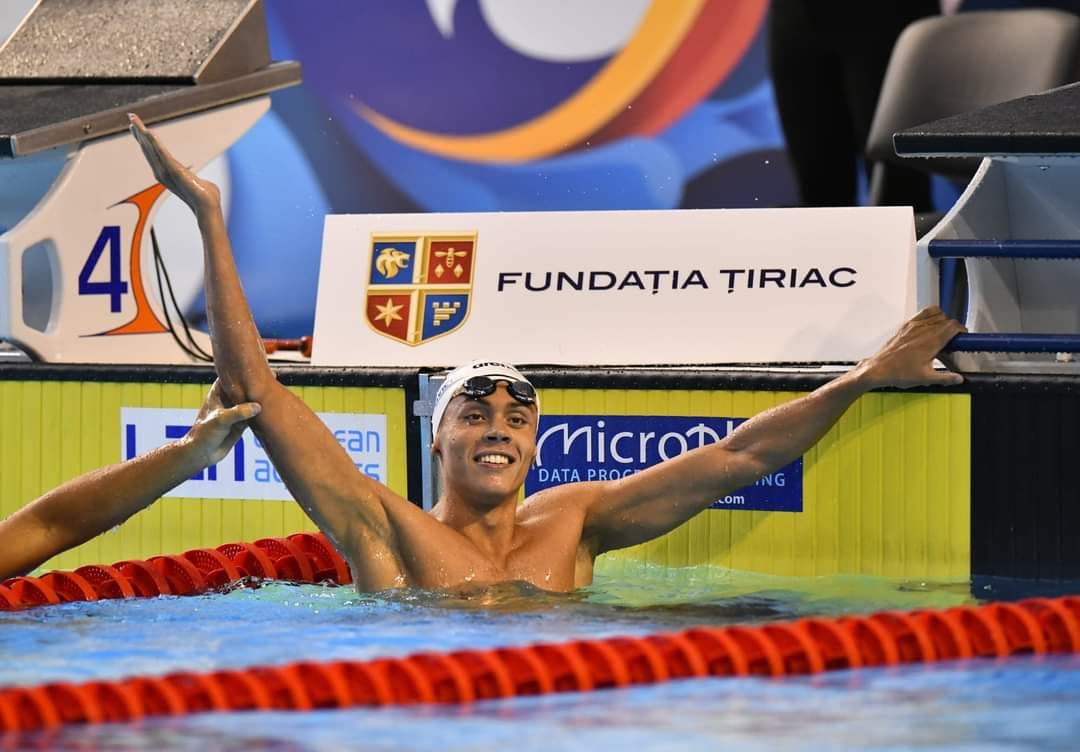 Sportivul român David Popovici a câştigat, vineri, încă o medalia de aur la Campionatele Europene de înot pentru juniori de la Otopeni/ Foto: Facebook - David Popovici