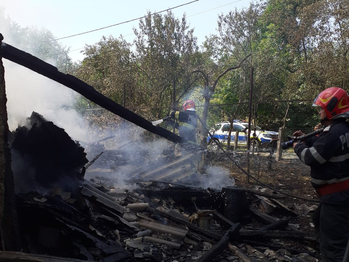 Pompierii clujeni au intervenit vineri la un incendiu din comuna Sic, județul Cluj/ Foto: ISU Cluj