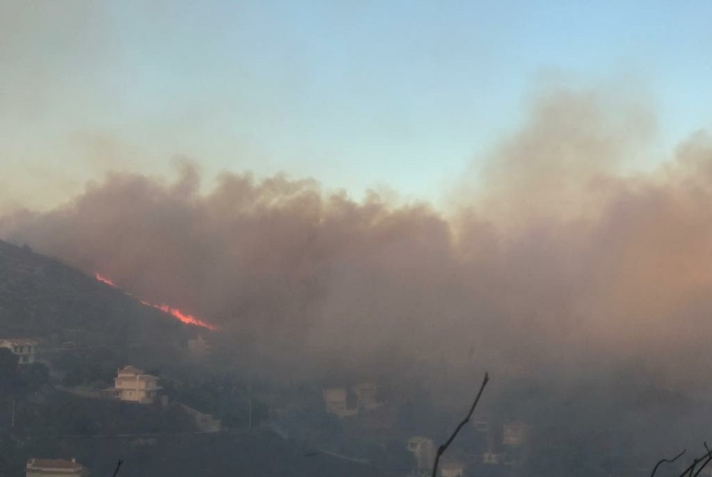 Pompierii greci luptau duminică să aducă sub control trei incendii forestiere puternice în nordul, sudul şi estul ţării/ Foto: Facebook - IGSU - Inspectoratul General pentru Situatii de Urgenta, Romania