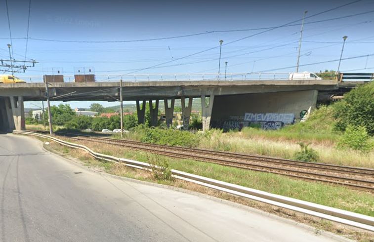 Accident MORTAL sub podul IRA! O persoană a fost lovită de tren / Foto: Google Maps