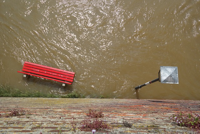 Râul Arieș din Cluj, sub cod galben de inundații/ Foto: pixabay.com