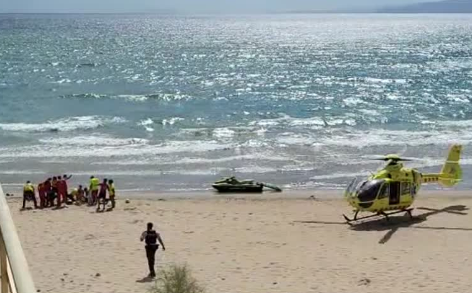 Doi români și-au pierdut viața pe o plajă din Spania/ Foto: diarimes.com