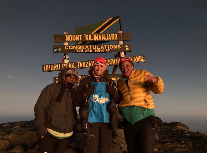 Clujeanul Vlad Pop a urcat Kilimanjaro, cu 2 zile mai repede / Foto: Asociația Magic