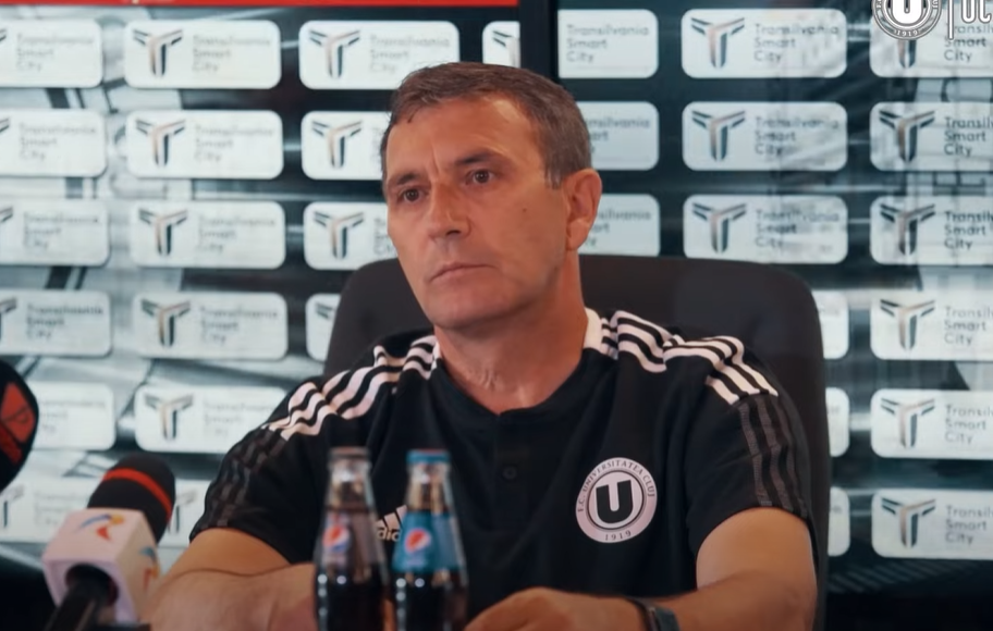 Eugen Neagoe, antrenorul echipei FC Universitatea Cluj/ Foto: captură ecran YouTube conferință de presă FC Universitatea Cluj