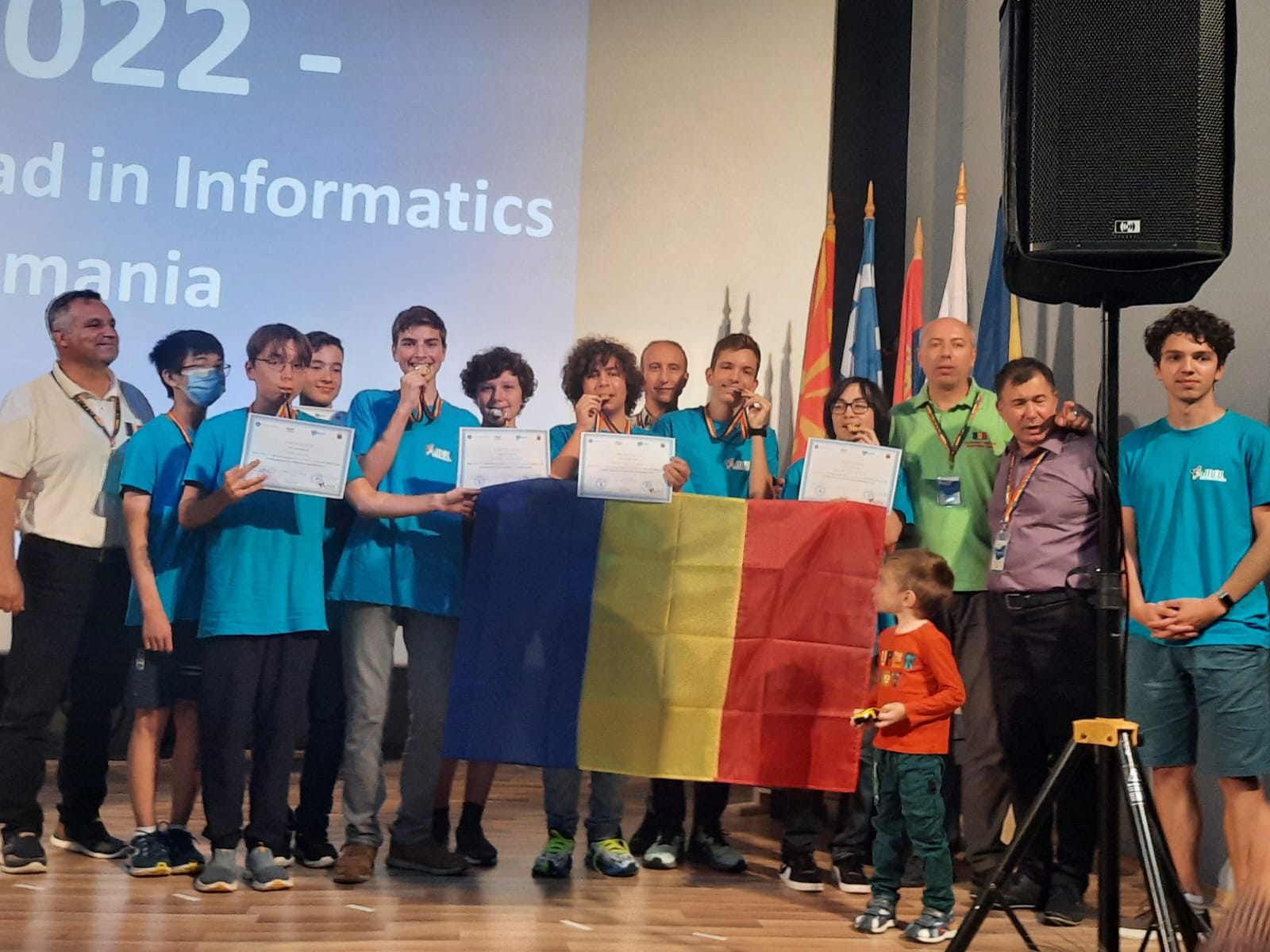 Aur și argint, obținut de elevii români la Olimpiada Balcanică de Informatică pentru Juniori 2022. FOTO: Facebook/ Societatea pentru Excelență și Performanță în Informatică