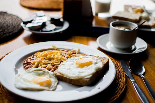 Nutriționist, despre lipsa micului dejun: „Unul dintre cele mai nesănătoase obiceiuri alimentare la elevi” / Foto: pixabay.com