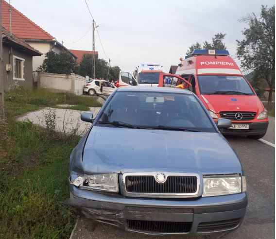 Două femei, rănite grav într-un accident produs în Dej / Foto: ISU Cluj