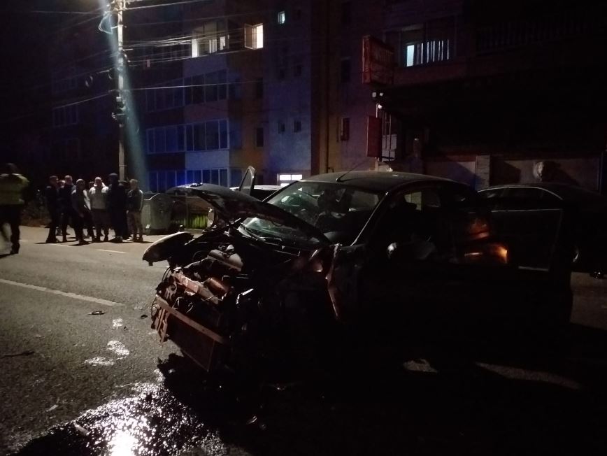 Accident cu patru mașini în Gherla / Foto: Bogdan Colceriu  - grup IPJ Cluj